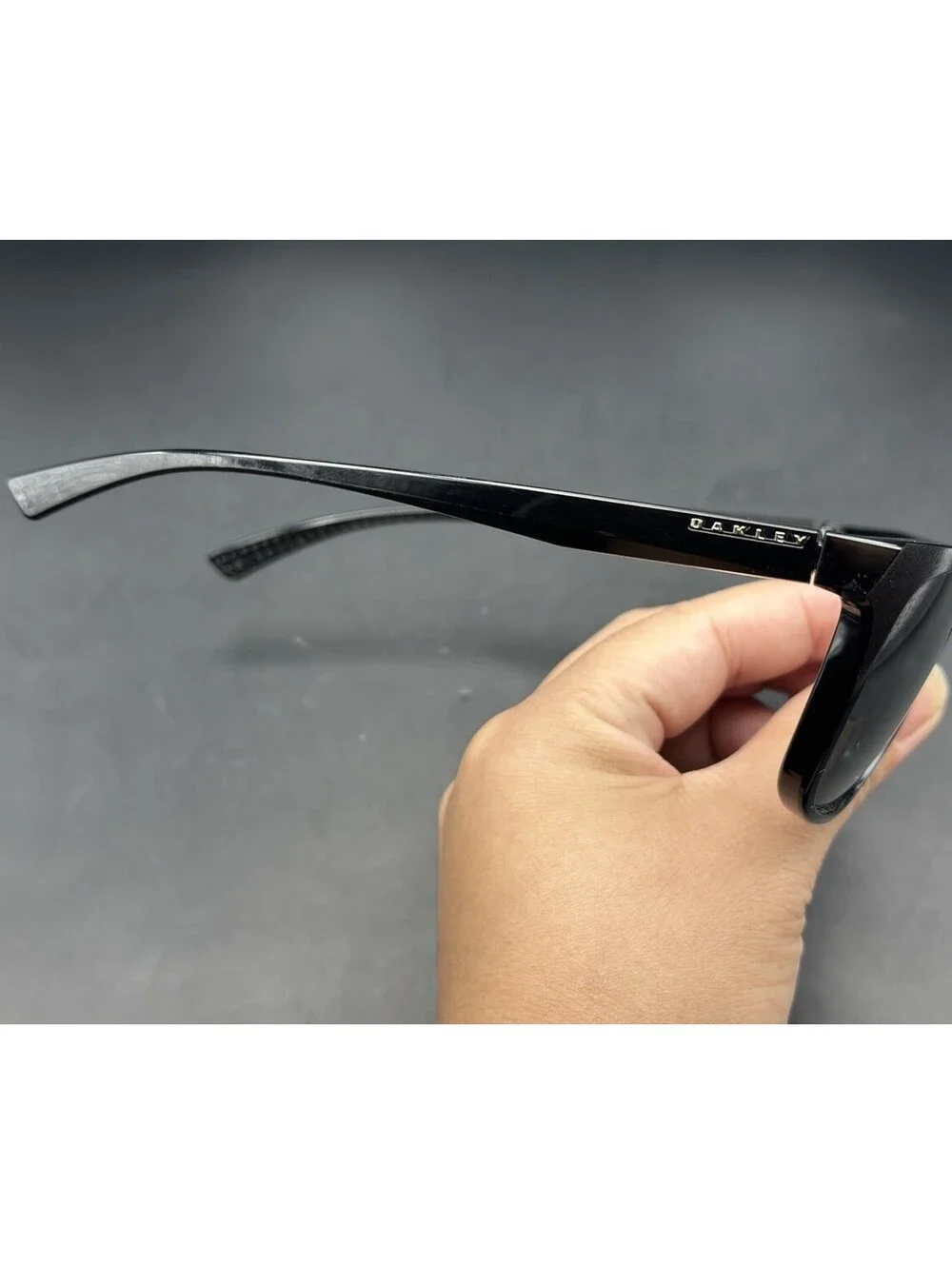 Oakley Leadline Polished Black/Grey Lenses